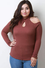 Carregar imagem no visualizador da galeria, Ribbed Knit Cold Shoulder Mock Neck Keyhole Top
